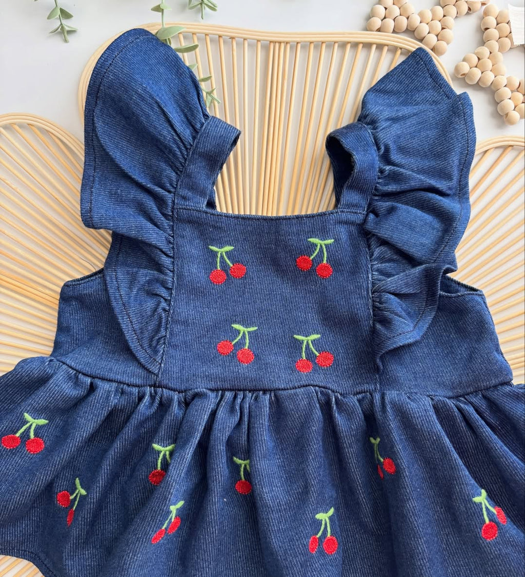 𝒞𝒽𝑒𝓇𝓇𝓎 𝒹𝓇𝑒𝓈𝓈 🍒